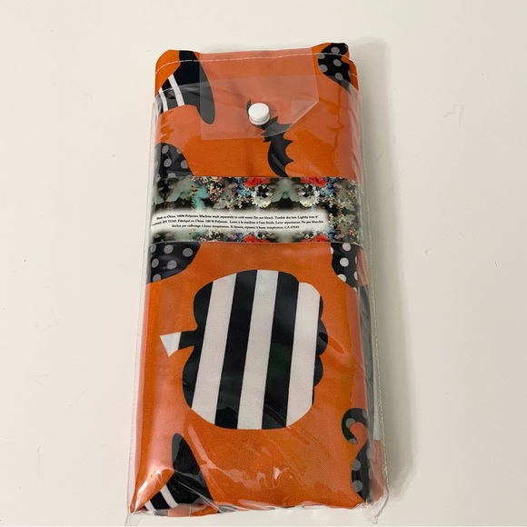 Curious By Cynthia Rowley Halloween Set of 6 Napkins - Picture 5 of 11